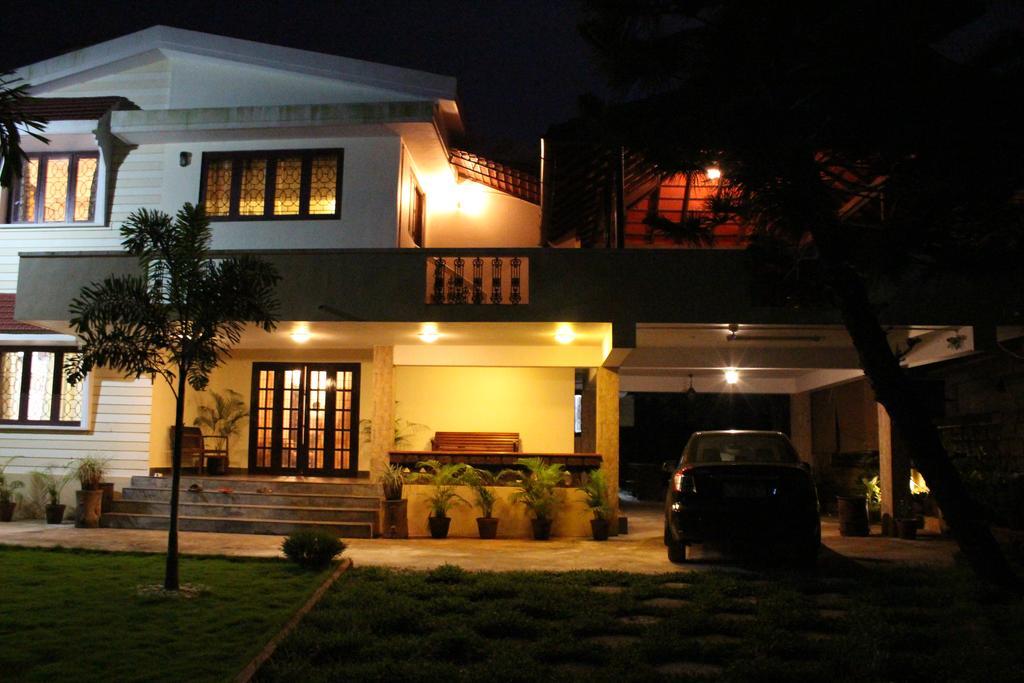 Urban Retreat Homestay Mangalore Exterior photo